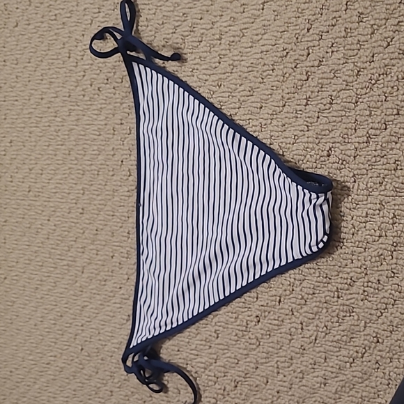 NWOT string bikini - Picture 4 of 4